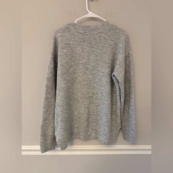 Wallpapher soft gray with pink and white hearts sweater. L - Picture 2 of 8